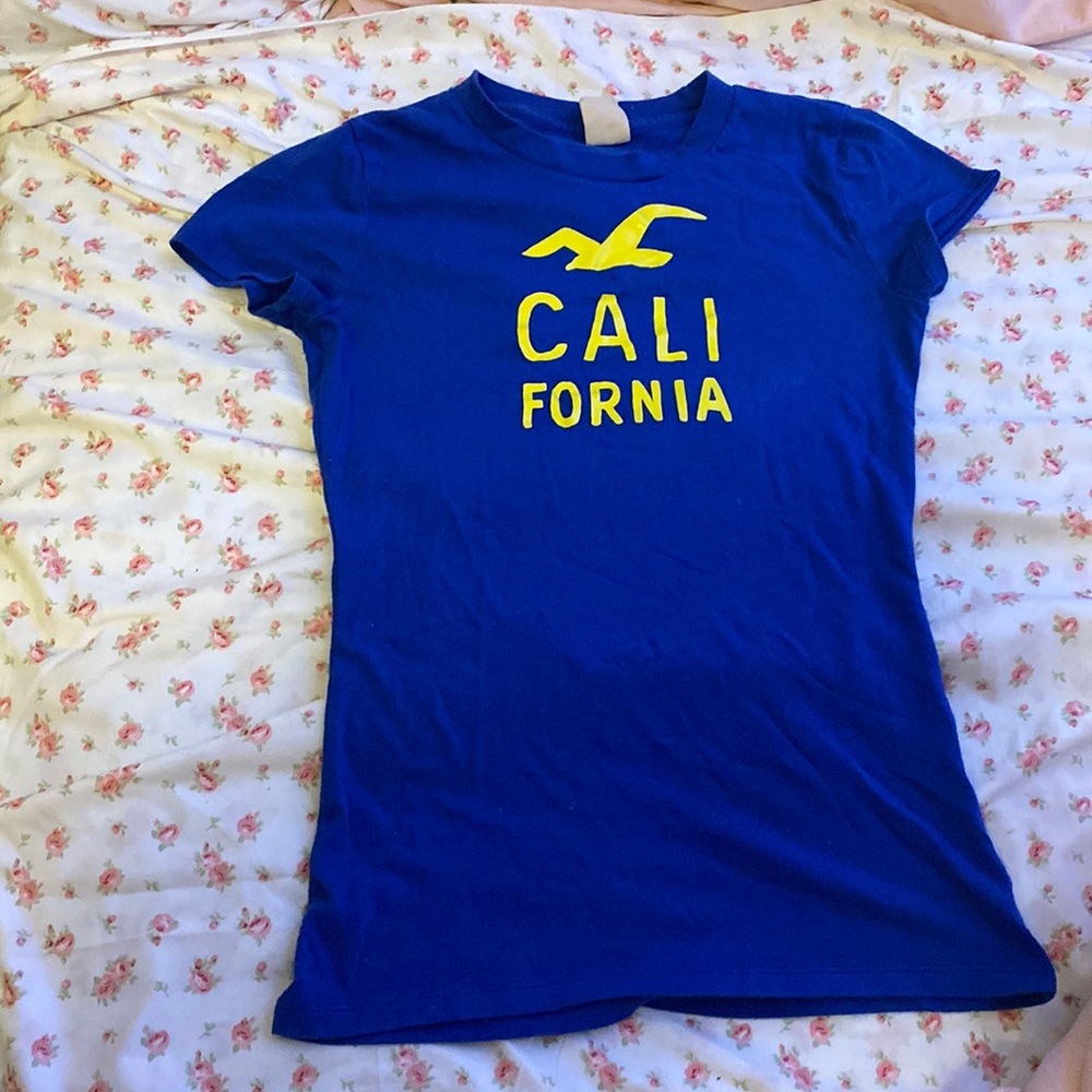 Hollister California Blue and Yellow Slim Fit T- shirt